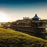 Dunajsky Pivovar Hotel