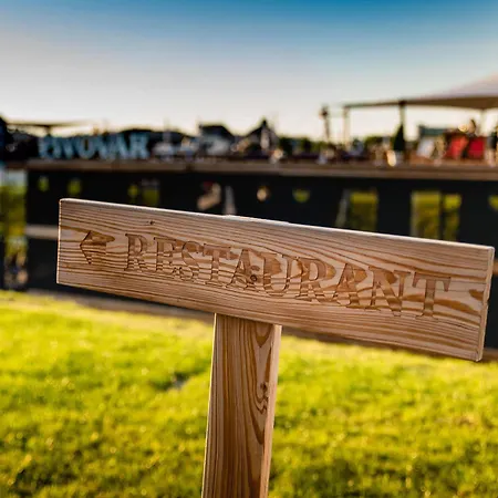 Dunajsky Pivovar Otel Bratislava