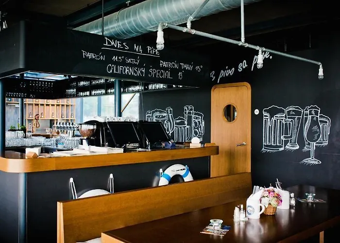 Dunajsky Pivovar Hotel Bratislava