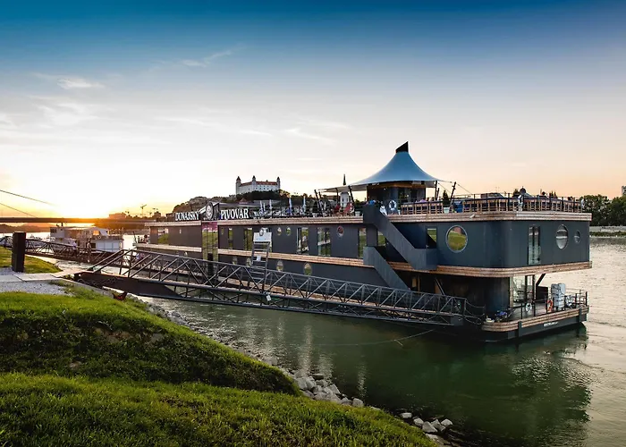 Dunajsky Pivovar Hotel Bratislava